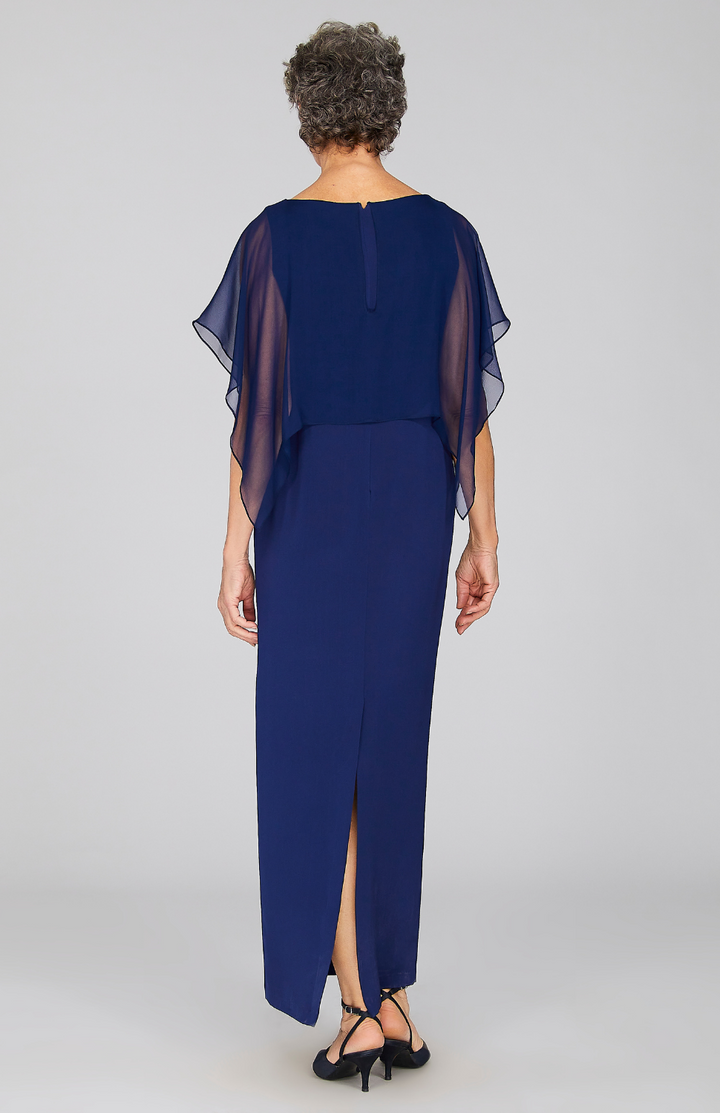 Nancy is wearing Marine in size XS.