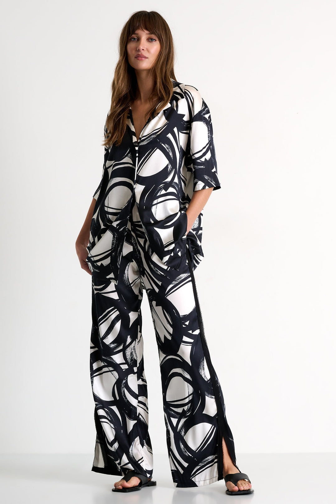 Short-Sleeved Silk Blouse - 52521-83-952 02 / 952 Luna / 95% SILK 5% ELASTANE