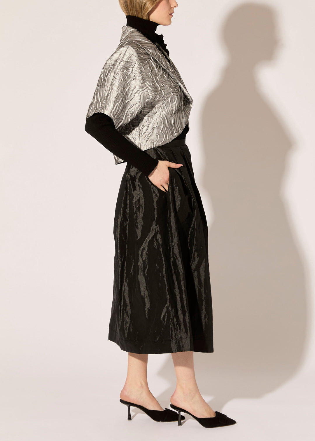 Foliage Relief Jacquard Cropped Jacket - PREORDER