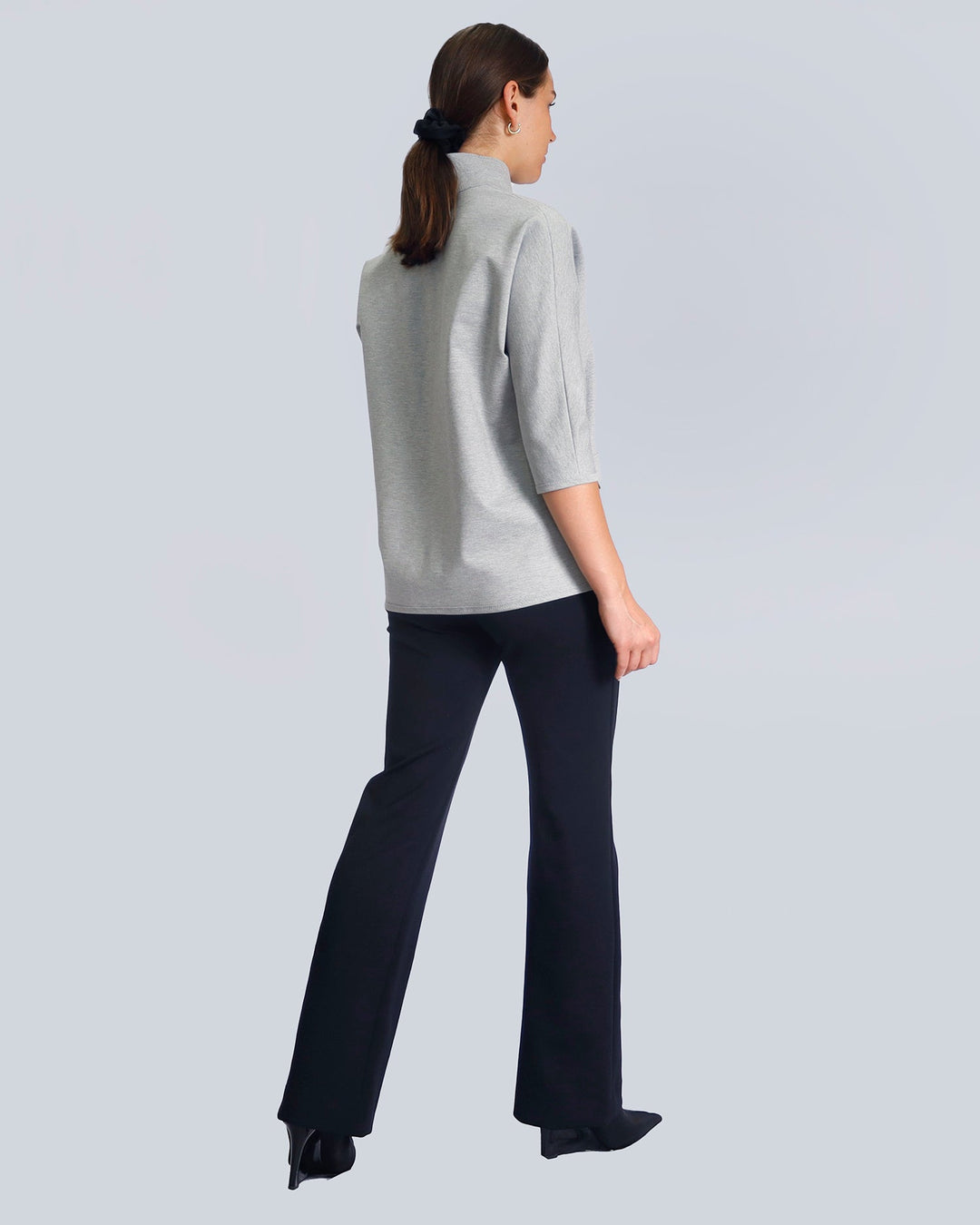Maison Marie Saint Pierre | Top | HELMA | Light Grey Mixte | Pants | HALONE | Black | Brooch | HAMELOT2 | Light Grey Mixte