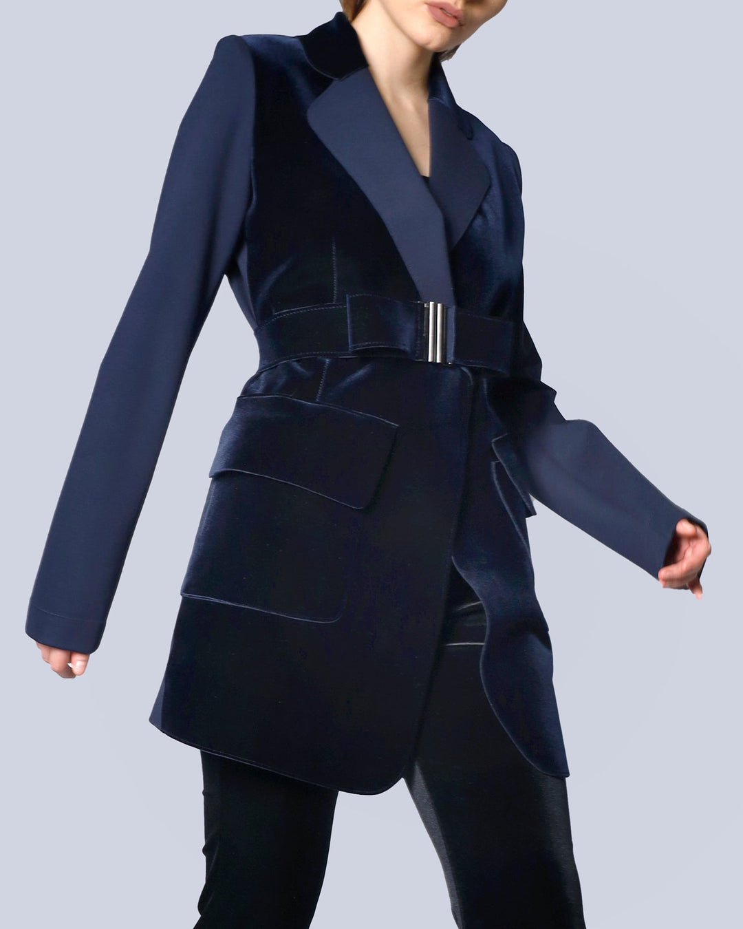 Maison Marie Saint Pierre | Jacket | MELISSANDRE | Deep Blue | Midnight | Pants | MARCELINE | Black | Belt | MESCAP | Midnight