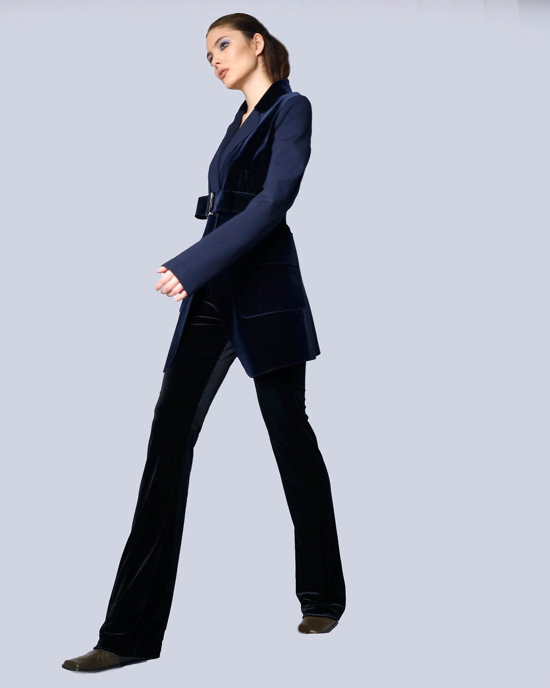 Maison Marie Saint Pierre | Jacket | MELISSANDRE | Deep Blue | Midnight | Pants | MARCELINE | Black | Belt | MESCAP | Midnight