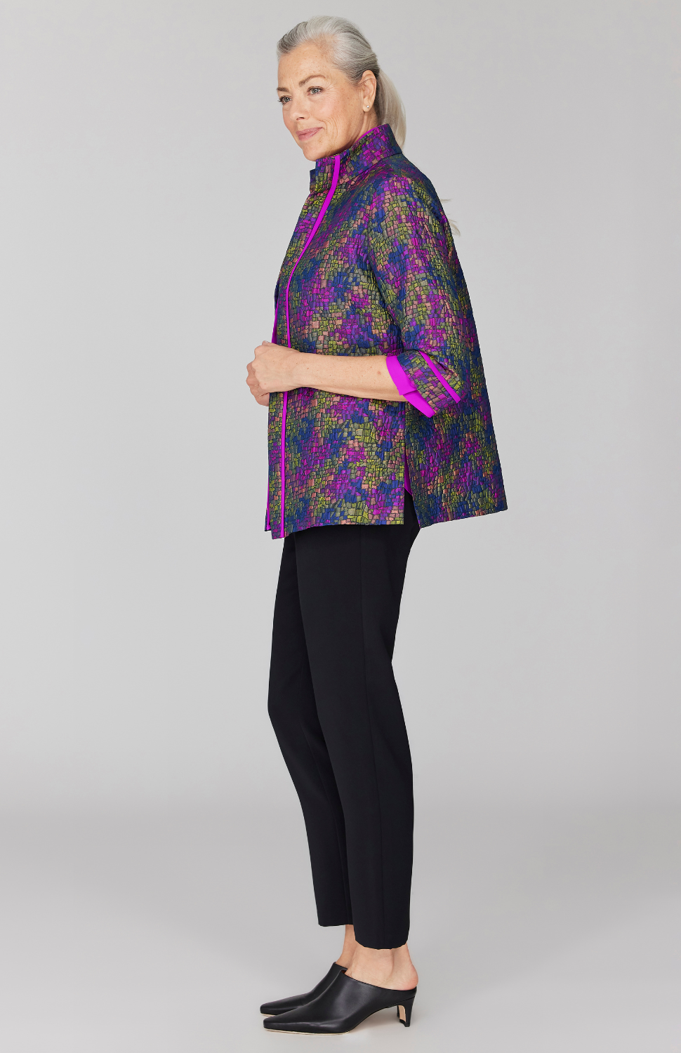 Fabienne is 5' 9" and wearing Magenta Multi in size XS.