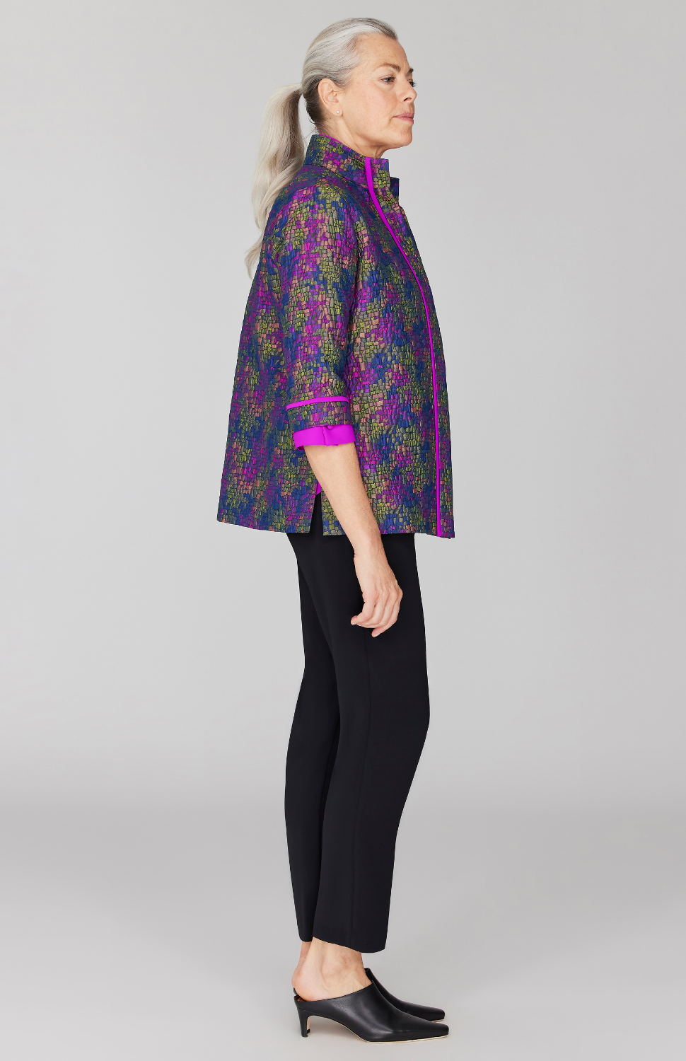 Fabienne is 5' 9" and wearing Magenta Multi in size XS.