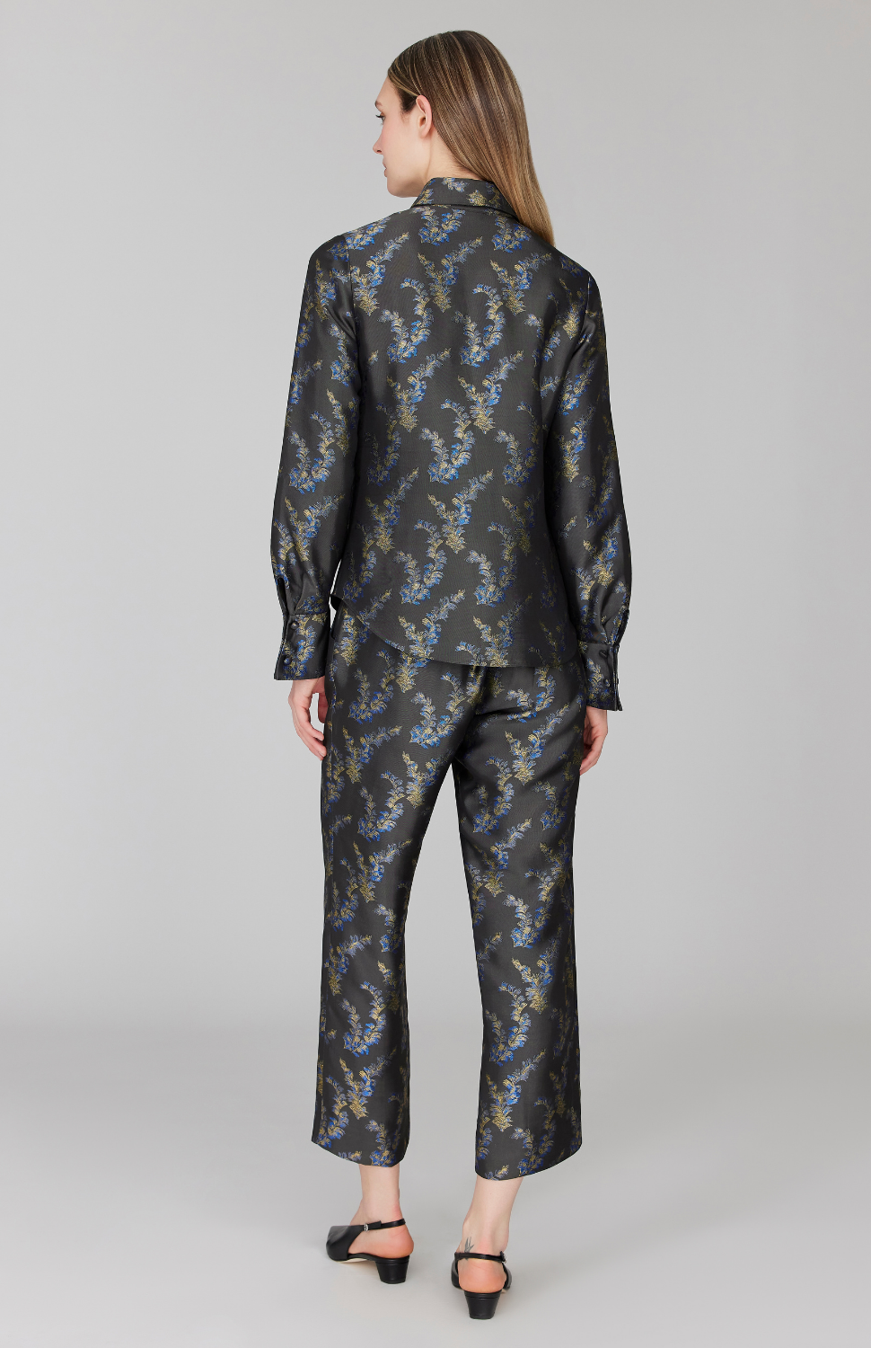 Feather Jacquard Tailored Button Down w/ Relaxed Sleeve