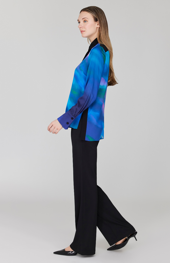 Mountainscape Collared Blouse w/ Relaxed Sleeve