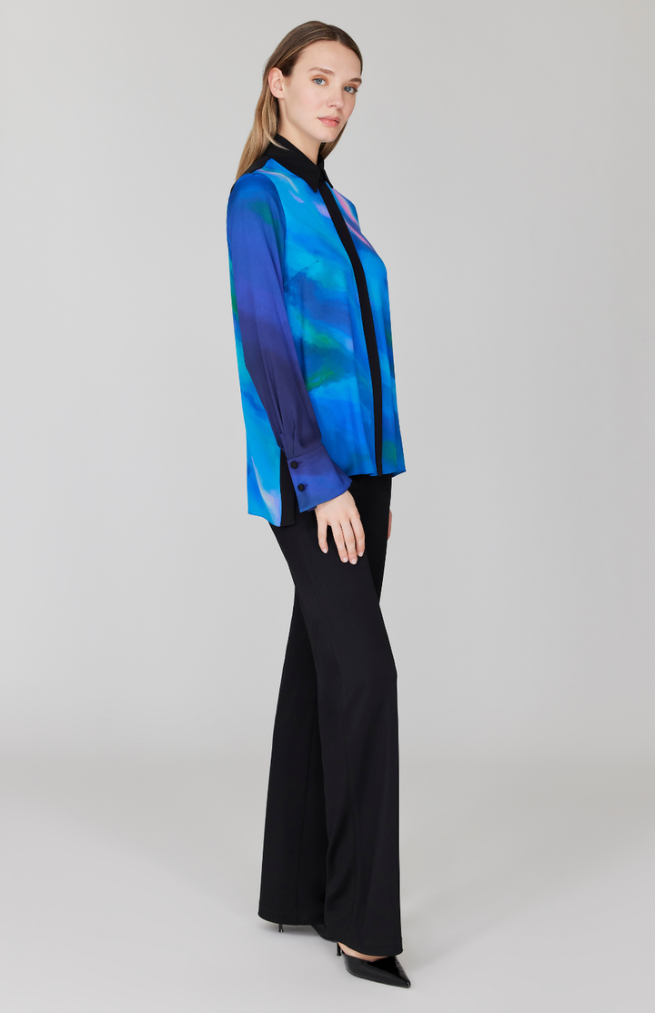 Mountainscape Collared Blouse w/ Relaxed Sleeve