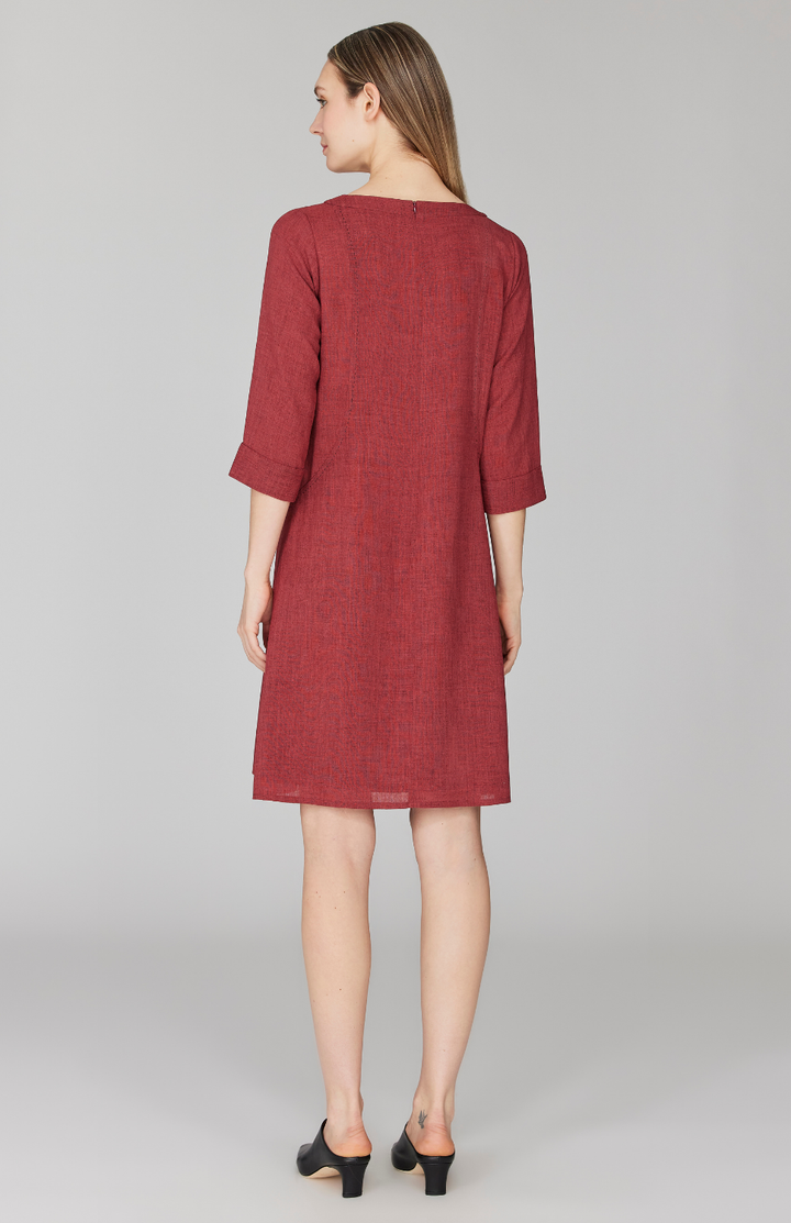 Morgan is 5' 11" and wearing Cinnamon in size XS.