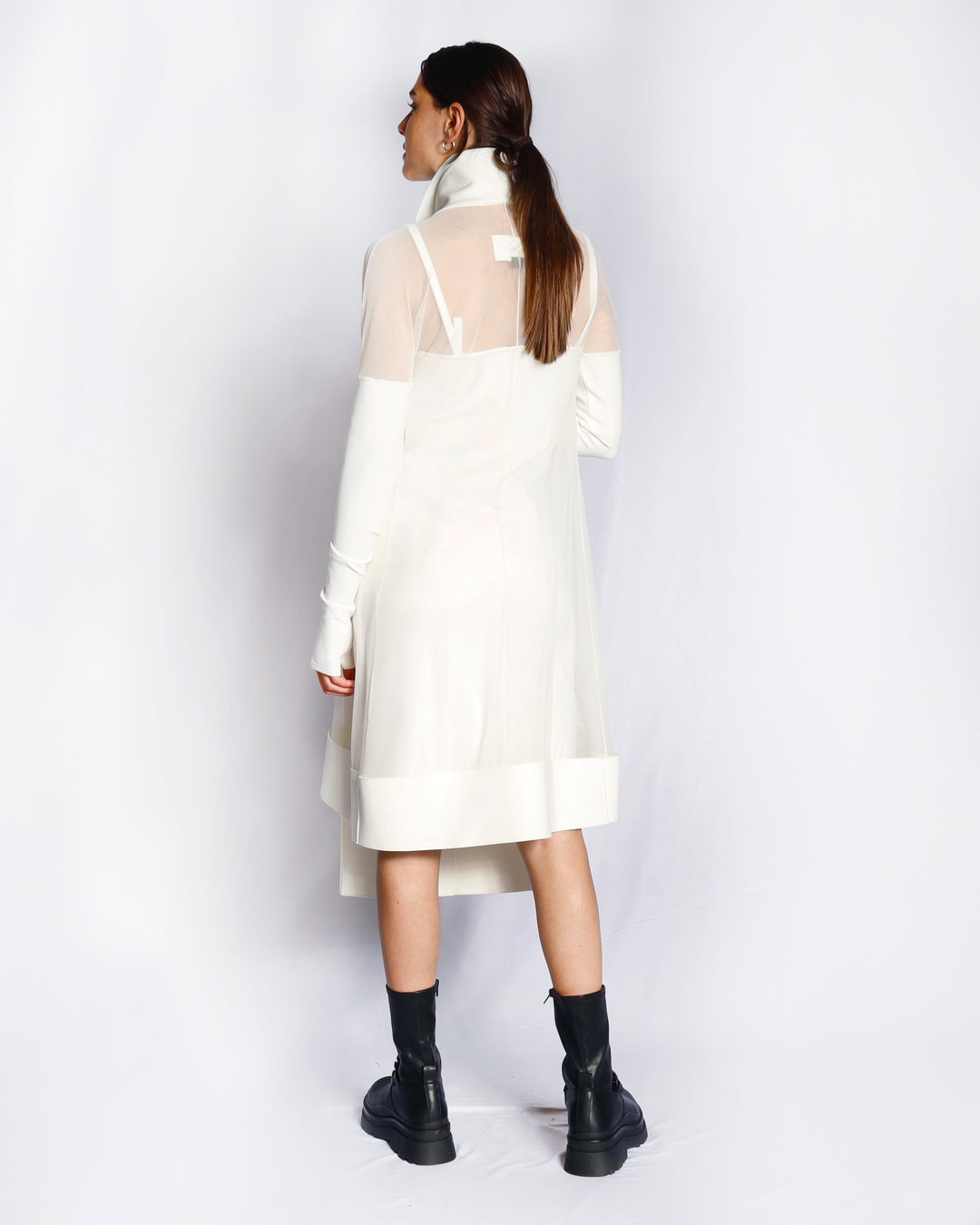 Coat Evade | White | Maison Marie Saint Pierre