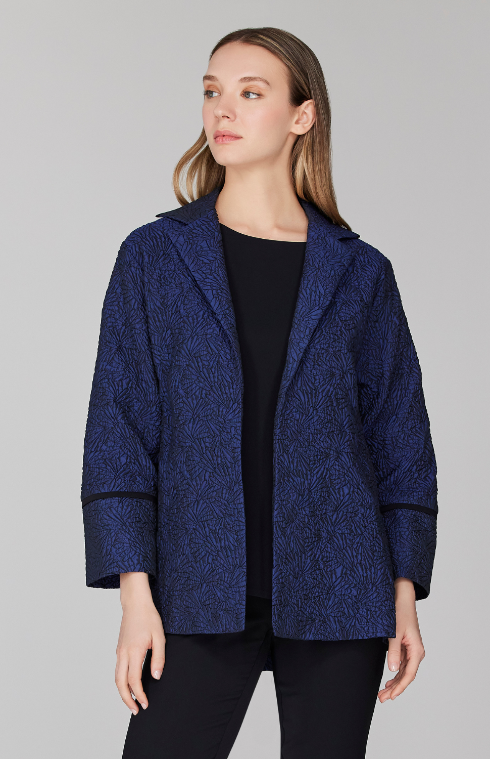 Morgan is 5' 11" and wearing Marine in size XS.