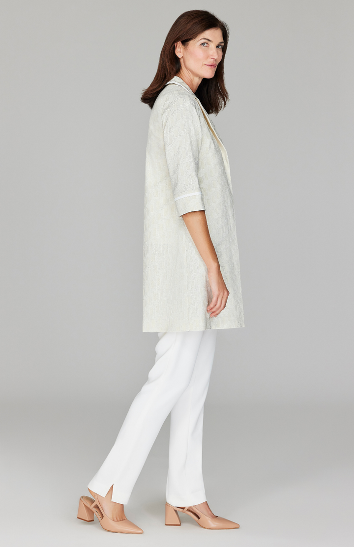 Ekaterina is 5'10" and wearing a size XS.
