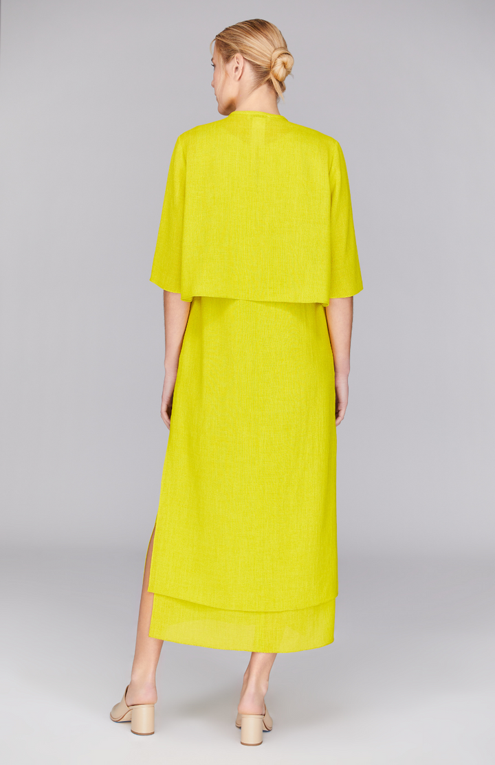 Gabby is wearing Citrus in size XS.