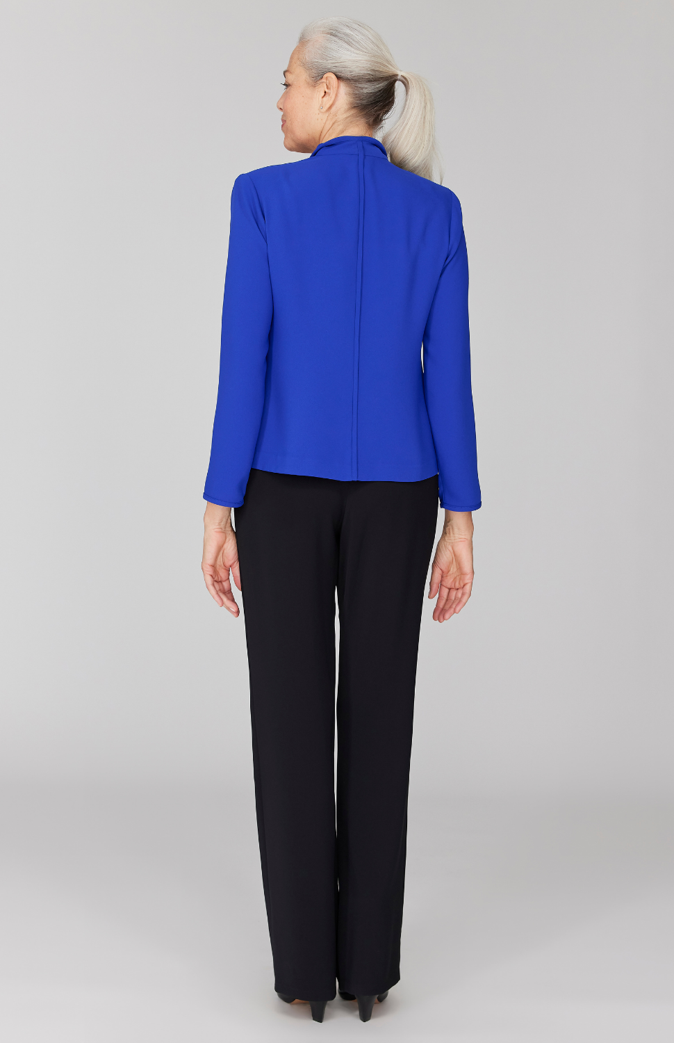 Fabienne is 5' 9" and wearing Cobalt in size XS.