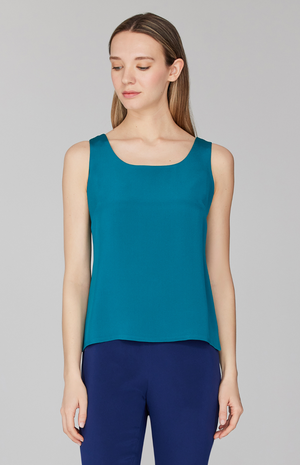 Silk Essential Scoop Neck Camisole
