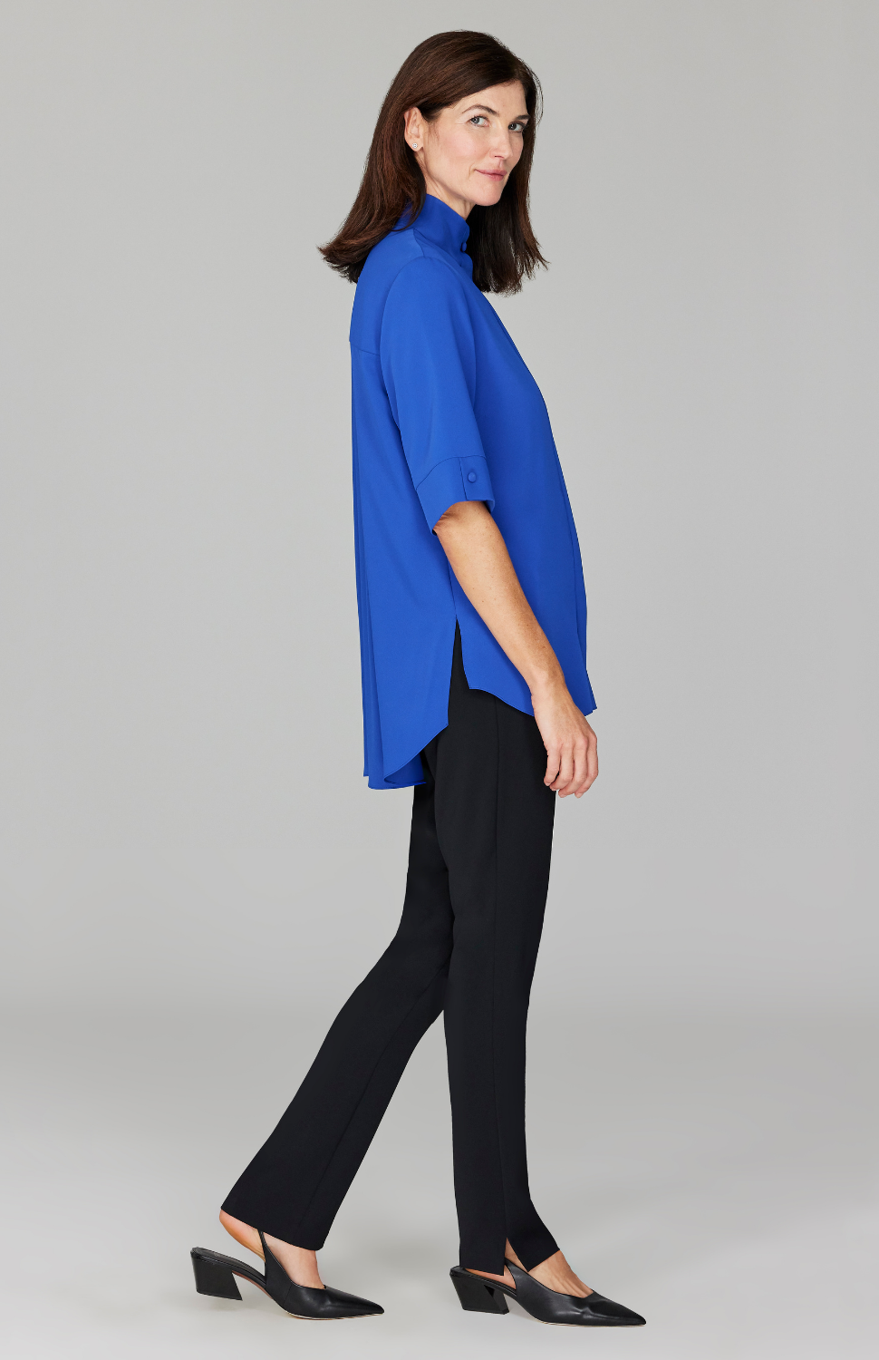 Ekaterina is 5'10" and is wearing a size XS in Cobalt.
